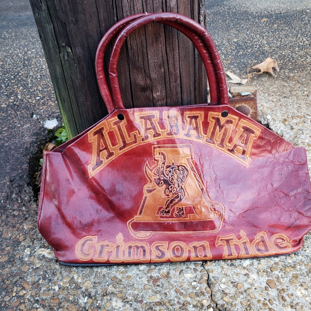 Open to ALL offers. Vintage Alabama leather purse